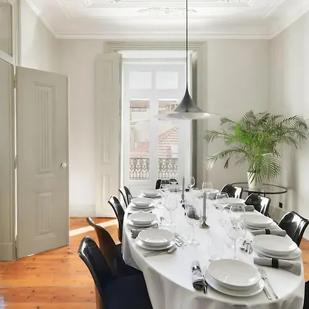 Big Stunning Apartamento Lisboa